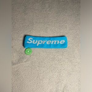supreme “reflective era” headband